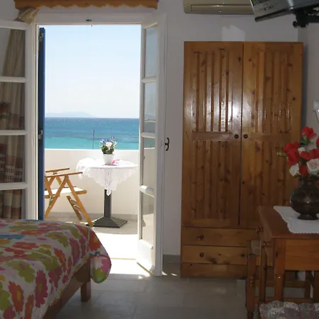 Aronis Naxos Apartman Pláka
